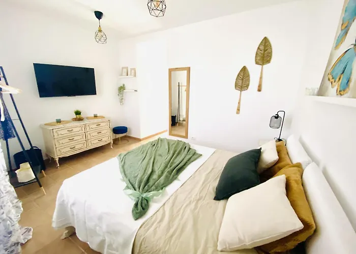 Big House Adeje Deluxe By Deihu Experiences 度假居 *