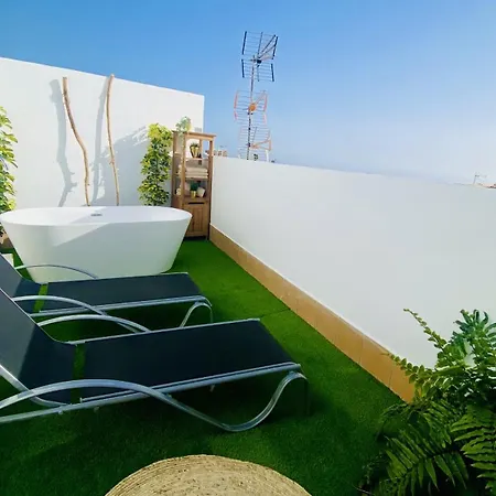 Big House Adeje Deluxe By Deihu Experiences 度假居